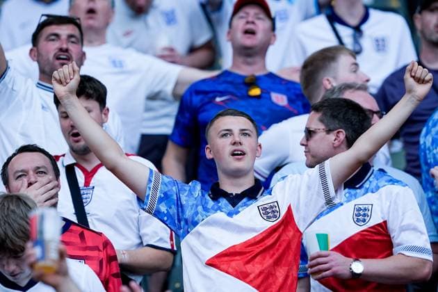 Berlin, Germany, July 14th 2024: Fans of England during the UEFA EURO, EM, Europameisterschaft,Fussball 2024 Germany Final football match between Spain and England at Olympiastadion in Berlin, Germany. (Daniela Porcelli SPP)  Copyright: xDanielaxPorcellix xSPPx spp-en-DaPoSp-20240714-_DP20125