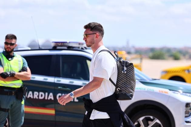July 15, 2024, Madrid, Madrid, SPAIN: Aymeric Laporte is seen during the reception of the Spanish national team, Nationalteam as European Champions after winning in the Eurocup 2024 final against England at Adolfo Suarez Madrid-Barajas airport on July 15, 2024, in Madrid, Spain. Madrid SPAIN - ZUMAa181 20240715_zaa_a181_021 Copyright: xDennisxAgyemanx