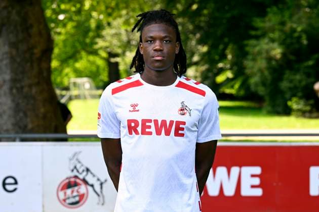 Elias Bakatukanda 1 FC Köln 2 BL, portrait date 2024 2025