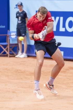 Gstaad Switzerland, 07 16 2024: Hamad Medjedovic (SRB) in action during EFG Swiss Open. during EFG Gstaad Swiss Open ATP, Tennis Herren 250, International Tennis match in Gstaad, Switzerland, July 16 2024  Copyright: xPatrickxDancel IPAxSportx xipa-ax xx IPA_48036114 IPA_Agency_IPA48036114