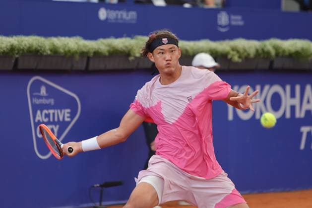 Tennis Men ATP, Tennis Men Tour 500 European Open Hamburg, Hamburg Open ATP 500 2024 , 16 07 2024, Zhizhen Zhang CHN hits a forehand Copyright: FernandoxSoares