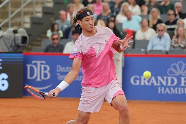 Tennis Men ATP, Tennis Men Tour 500 European Open Hamburg, Hamburg Open ATP 500 2024 , 16 07 2024, Zhizhen Zhang CHN hits a forehand Copyright: FernandoxSoares