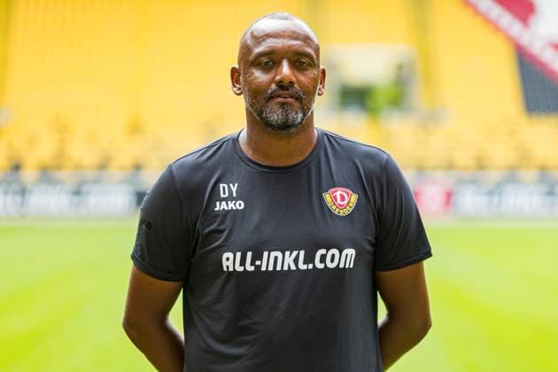 16 07 2024, xomx, Fußball 3 Liga, Dynamo Dresden Fototermin Saison 2024 25, Porträttermin 2024 2025 emspor, Bild David Yelldell Torwarttrainer Portrait, Portraet, DFL DFB REGULATIONS PROHIBIT ANY USE OF PHOTOGRAPHS as IMAGE SEQUENCES and or QUASI VIDEO Dresden