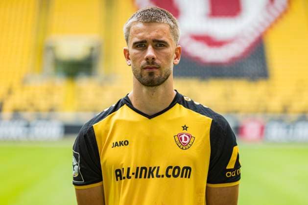 16 07 2024, xomx, Fußball 3 Liga, Dynamo Dresden Fototermin Saison 2024 25, Porträttermin 2024 2025 emspor, Bild David Kubatta 39 Portrait, Portraet, DFL DFB REGULATIONS PROHIBIT ANY USE OF PHOTOGRAPHS as IMAGE SEQUENCES and or QUASI VIDEO Dresden