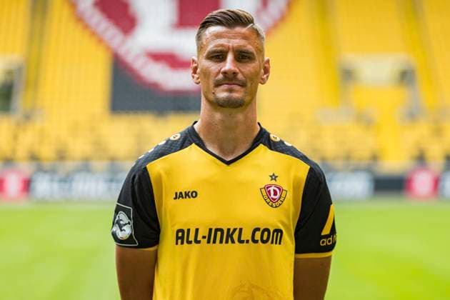 16 07 2024, xomx, Fußball 3 Liga, Dynamo Dresden Fototermin Saison 2024 25, Porträttermin 2024 2025 emspor, Bild Stefan Kutschke 30 Portrait, Portraet, DFL DFB REGULATIONS PROHIBIT ANY USE OF PHOTOGRAPHS as IMAGE SEQUENCES and or QUASI VIDEO Dresden
