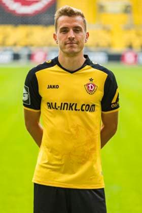 16 07 2024, xomx, Fußball 3 Liga, Dynamo Dresden Fototermin Saison 2024 25, Porträttermin 2024 2025 emspor, Bild Niklas Hauptmann 27 Portrait, Portraet, DFL DFB REGULATIONS PROHIBIT ANY USE OF PHOTOGRAPHS as IMAGE SEQUENCES and or QUASI VIDEO Dresden