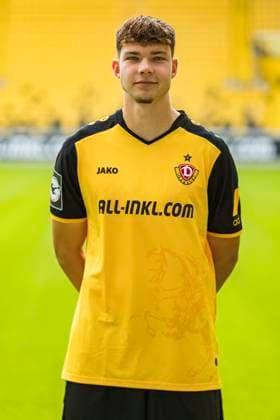 16 07 2024, xomx, Fußball 3 Liga, Dynamo Dresden Fototermin Saison 2024 25, Porträttermin 2024 2025 emspor, Bild Paul Lehmann 14 Portrait, Portraet, DFL DFB REGULATIONS PROHIBIT ANY USE OF PHOTOGRAPHS as IMAGE SEQUENCES and or QUASI VIDEO Dresden
