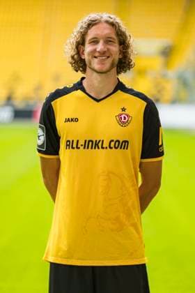 16 07 2024, xomx, Fußball 3 Liga, Dynamo Dresden Fototermin Saison 2024 25, Porträttermin 2024 2025 emspor, Bild Vinko Sapina 5 Portrait, Portraet, DFL DFB REGULATIONS PROHIBIT ANY USE OF PHOTOGRAPHS as IMAGE SEQUENCES and or QUASI VIDEO Dresden