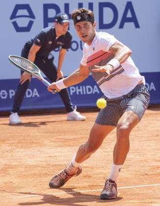 Gstaad: Gstaad Switzerland, 07 17 2024: Tomas Martin Etcheverry (ARG) in action during EFG Swiss Open. during EFG Swiss Open Gstaad, International Tennis match in Gstaad, Switzerland, July 17 2024 International Tennis match - EFG Swiss Open Gstaad  - ZUMAp169 20240717_zsa_p169_114 Copyright: xPatrickxDancel IPAxSportx