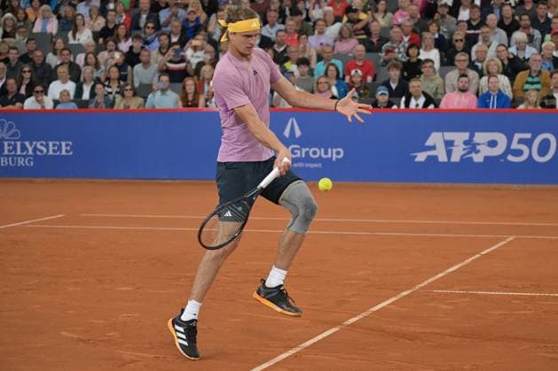 Alexander Zverev Germany at the net , Luciano Darderi ITA Alexander Shevchenko KAZ , Tennis, ATP 500, Hamburg Open, 17 07 2024 Hamburg Hamburg Germany Copyright: xkolbert-press BurghardxSchreyerx