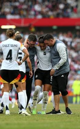 Hanover , Womens international soccer match Germany vs. Austria , Lena Sophie Oberdorf Germany has to be carried off the pitch injured