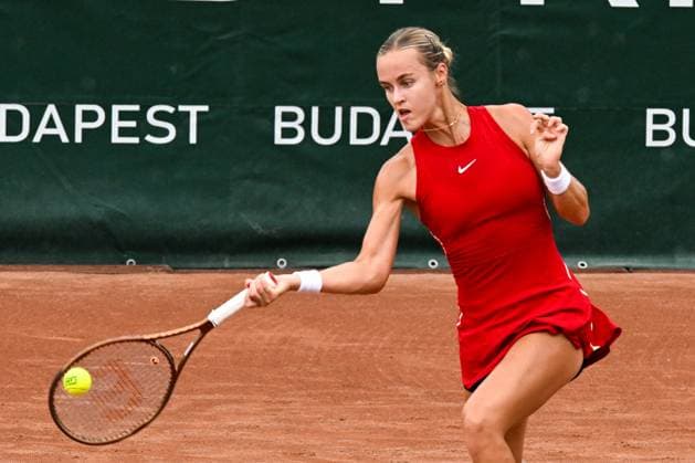 Anna Karolina Schmiedlova (SVK) during the single match vs. Sara Sorribes Tormo (SPA) at the WTA250 Hungarian Gran Prix Tennis on 17th July 2024 at Romai Teniszakademia, Budapest, Hungary  Copyright: xVincenzoxOrlando IPAxSportx xipax xx IPA_48069782 IPA_Agency_IPA48069782