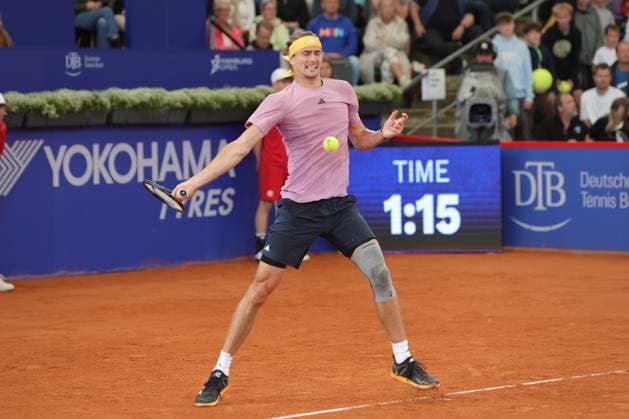 Tennis Men ATP, Tennis Men Tour 500 European Open Hamburg, Hamburg Open ATP 500 2024 , 17 07 2024 , Alexander Zverev GER plays a forehand Copyright: FernandoxSoares