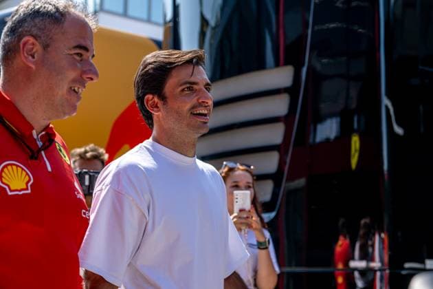 MOGYOROD, HUNGARY: Carlos Sainz, racing for the Ferrari team during the 2024 Formula 1 Hungarian Grand Prix at the Hungaroring in Mogyorod, Hungary