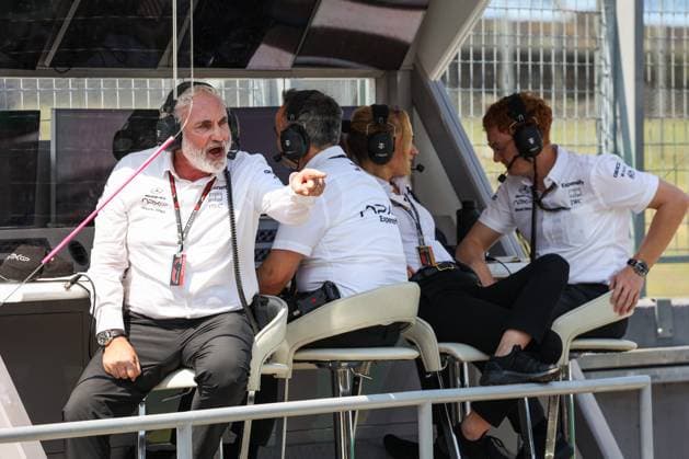 pitwall fictional engineers of the APEX APXGP team for the F1 movie by Apple Studios Bruckheimer Films, illustration during the Formula 1 Hungarian Grand Prix 2024, 13th round of the 2024 Formula One World Championship, WM, Weltmeisterschaft from July 19 to 21, 2024 on the Hungaroring, in Mogyorod, Hungary - F1 - HUNGARIAN GRAND PRIX 2024 DPPI Panoramic  240718_R11_UNGHERIA_DP_AV6_3048