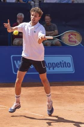 Gstaad: Gstaad Switzerland, 07 18 2024: Ugo Humbert (FRA) in action during EFG Swiss Open. during EFG Swiss Open Gstaad, International Tennis match in Gstaad, Switzerland, July 18 2024 International Tennis match - EFG Swiss Open Gstaad  - ZUMAp169 20240718_zsa_p169_114 Copyright: xPatrickxDancel IPAxSportx