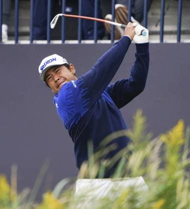 Golf: British Open Japan s Hideki Matsuyama hits off the first tee during the first round of the British Open golf tournament at Royal Troon in Troon, Scotland, on July 18, 2024.  A14AA0003151342P