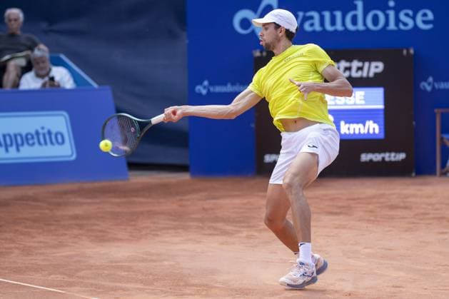 Gstaad Switzerland, 07 18 2024: Daniel Galan (COL) in action during EFG Swiss Open. during EFG Swiss Open Gstaad, International Tennis match in Gstaad, Switzerland, July 18 2024  Copyright: xPatrickxDancel IPAxSportx xipa-ax xx IPA_48092318 IPA_Agency_IPA48092318