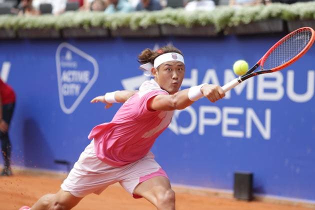 Tennis Men ATP, Tennis Men Tour 500 European Open Hamburg, Hamburg Open ATP 500 2024 , 18 07 2024 , Zhizhen Zhang CHN plays a backhand Copyright: FernandoxSoares