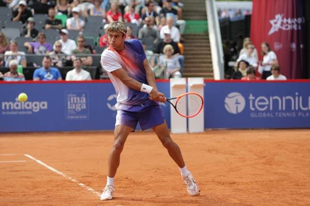 Tennis Men ATP, Tennis Men Tour 500 European Open Hamburg, Hamburg Open ATP 500 2024 , 18 07 2024 , Flavio Cobolli ITA plays a backhand Copyright: FernandoxSoares