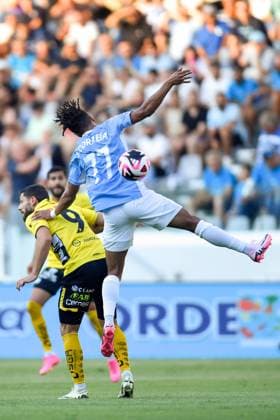 240718 Arber Zeneli of Elfsborg and Joao Correia of Pafos during the UEFA Europa League qualification match between Pafos and Elfsborg on July 18, 2024 in Limassol Photo Alex Nicodim BILDBYRAN COP 282 AN0007 fotboll football soccer fotball uefa europa league pafos elfsborg bbeng  Copyright: ALEXxNICODIM BB240718BB617