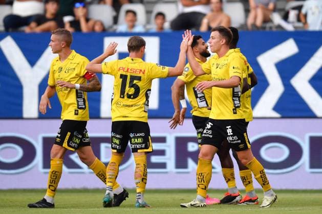 240718 Players of Elfsborg celebrate during the UEFA Europa League qualification match between Pafos and Elfsborg on July 18, 2024 in Limassol Photo Alex Nicodim BILDBYRAN COP 282 AN0007 fotboll football soccer fotball uefa europa league pafos elfsborg bbeng jubel  Copyright: ALEXxNICODIM BB240718BB622