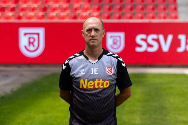 18 07 2024, Football, GER, Season 2024 2025, 2 Liga,Press appointment, SSV Jahn Regensburg Joe Enochs SSV Jahn Regensburg, 2 BL, Porträttermin 2024 2025 DFL REGULATIONS PROHIBIT ANY USE OF PHOTOGRAPHS AS IMAGE SEQUENCES AND OR QUASI VIDEO Regensburg Bayern Germany Jahnstadion Regensburg