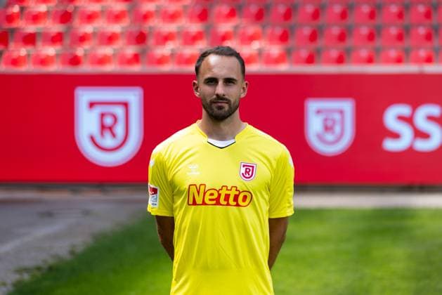 18 07 2024, Football, GER, Season 2024 2025, 2 Liga,Press appointment, SSV Jahn Regensburg Felix Gebhardt SSV Jahn Regensburg, 2 BL, Porträttermin 2024 2025 DFL REGULATIONS PROHIBIT ANY USE OF PHOTOGRAPHS AS IMAGE SEQUENCES AND OR QUASI VIDEO Regensburg Bavaria Germany Jahnstadion Regensburg