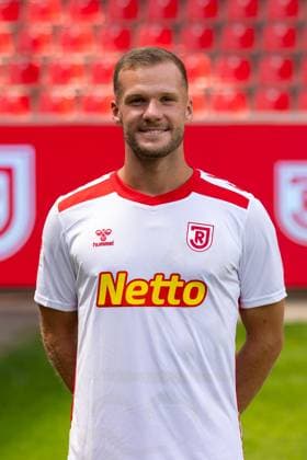 18 07 2024, Football, GER, Season 2024 2025, 2 Liga,Press appointment, SSV Jahn Regensburg Eric Hottmann SSV Jahn Regensburg, 2 BL, Porträttermin 2024 2025 DFL REGULATIONS PROHIBIT ANY USE OF PHOTOGRAPHS AS IMAGE SEQUENCES AND OR QUASI VIDEO Regensburg Bavaria Germany Jahnstadion Regensburg