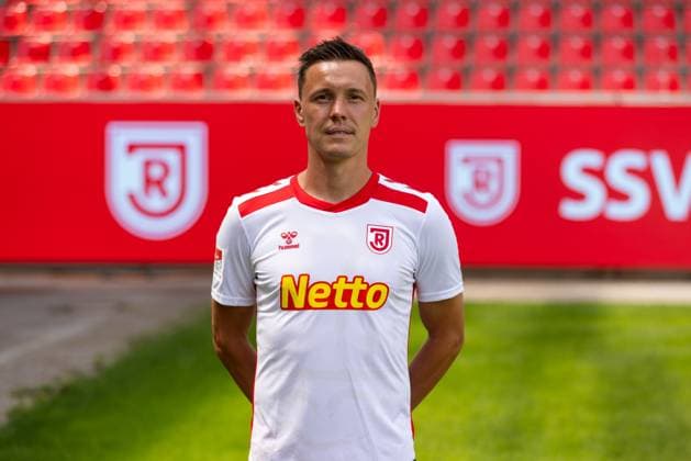 18 07 2024, Football, GER, Season 2024 2025, 2 Liga,Press appointment, SSV Jahn Regensburg Alexander Bittroff SSV Jahn Regensburg, 2 BL, Porträttermin 2024 2025 DFL REGULATIONS PROHIBIT ANY USE OF PHOTOGRAPHS AS IMAGE SEQUENCES AND OR QUASI VIDEO Regensburg Bayern Germany Jahnstadion Regensburg