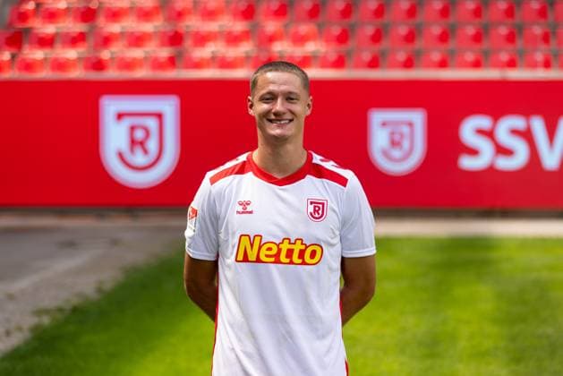 18 07 2024, Football, GER, Season 2024 2025, 2 Liga,Press appointment, SSV Jahn Regensburg Tobias Eisenhut SSV Jahn Regensburg, 2 BL, Porträttermin 2024 2025 DFL REGULATIONS PROHIBIT ANY USE OF PHOTOGRAPHS AS IMAGE SEQUENCES AND OR QUASI VIDEO Regensburg Bavaria Germany Jahnstadion Regensburg