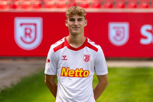 18 07 2024, Football, GER, Season 2024 2025, 2 Liga,Press appointment, SSV Jahn Regensburg Dominik Kother SSV Jahn Regensburg, 2 BL, Porträttermin 2024 2025 DFL REGULATIONS PROHIBIT ANY USE OF PHOTOGRAPHS AS IMAGE SEQUENCES AND OR QUASI VIDEO Regensburg Bavaria Germany Jahnstadion Regensburg