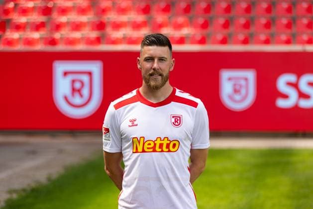 18 07 2024, Football, GER, Season 2024 2025, 2 Liga,Press appointment, SSV Jahn Regensburg Christian Kühlwetter SSV Jahn Regensburg, 2 BL, Porträttermin 2024 2025 DFL REGULATIONS PROHIBIT ANY USE OF PHOTOGRAPHS AS IMAGE SEQUENCES AND OR QUASI VIDEO Regensburg Bavaria Germany Jahnstadion Regensburg