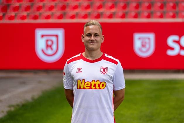 18 07 2024, Football, GER, Season 2024 2025, 2 Liga,Press appointment, SSV Jahn Regensburg Kai Pröger SSV Jahn Regensburg, 2 BL, Porträttermin 2024 2025 DFL REGULATIONS PROHIBIT ANY USE OF PHOTOGRAPHS AS IMAGE SEQUENCES AND OR QUASI VIDEO Regensburg Bavaria Germany Jahnstadion Regensburg
