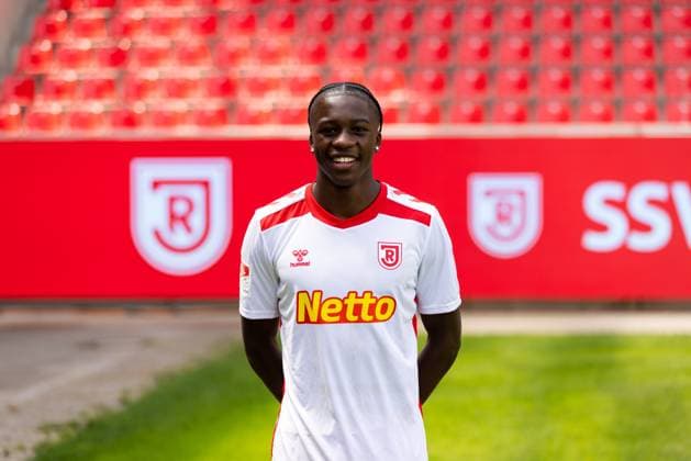 18 07 2024, Football, GER, Season 2024 2025, 2 Liga,Press event, SSV Jahn Regensburg Mansour Ouro Tagba SSV Jahn Regensburg, 2 BL, Porträttermin 2024 2025 DFL REGULATIONS PROHIBIT ANY USE OF PHOTOGRAPHS AS IMAGE SEQUENCES AND OR QUASI VIDEO Regensburg Bayern Germany Jahnstadion Regensburg