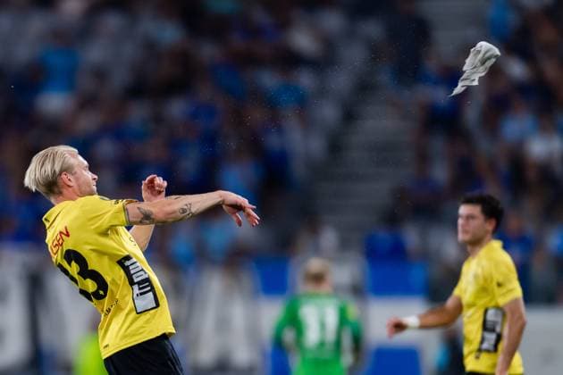 240718 Johan Larsson of Elfsborg during the UEFA Europa League qualification match between Pafos and Elfsborg on July 18, 2024 in Limassol Photo Alex Nicodim BILDBYRAN COP 282 AN0007 fotboll football soccer fotball uefa europa league pafos elfsborg bbeng  Copyright: ALEXxNICODIM BB240718BB750