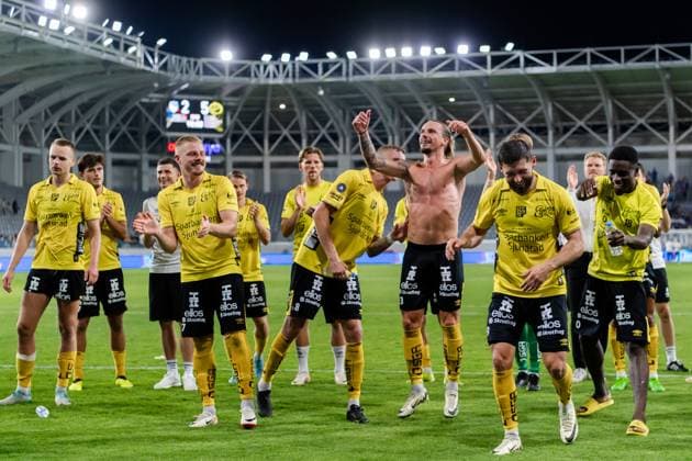 240718 Players of Elfsborg celebrate after the UEFA Europa League qualification match between Pafos and Elfsborg on July 18, 2024 in Limassol Photo Alex Nicodim BILDBYRAN COP 282 AN0007 fotboll football soccer fotball uefa europa league pafos elfsborg bbeng jubel  Copyright: ALEXxNICODIM BB240718BB789