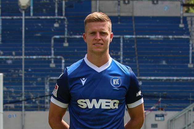 Dzenis Burnic Karlsruher SC 07 GER, Karlsruher SC, Football, 2 Bundesliga, portrait date 2024 2025, 18 07 2024 GER, Karlsruher SC, Football, 2 Bundesliga, portrait date 2024 2025, 18 07 2024 Karlsruhe Copyright: xEibner-Pressefoto JanxPrihodax EP_JPA