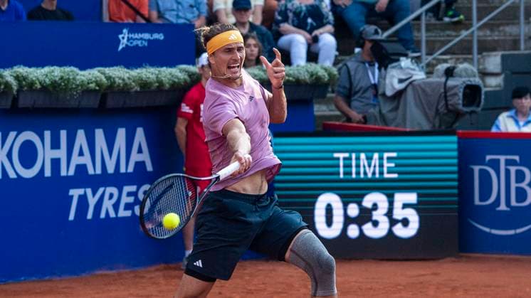 18 07 2024, ATP 500, Tennis, Men, Hamburg Open, Hamburg, Round of 16, Alexander Zverev Germany Hugo Gaston France Alexander Zverev Germany Hamburg Tennis Stadium Am Rothenbaum Hamburg Germany