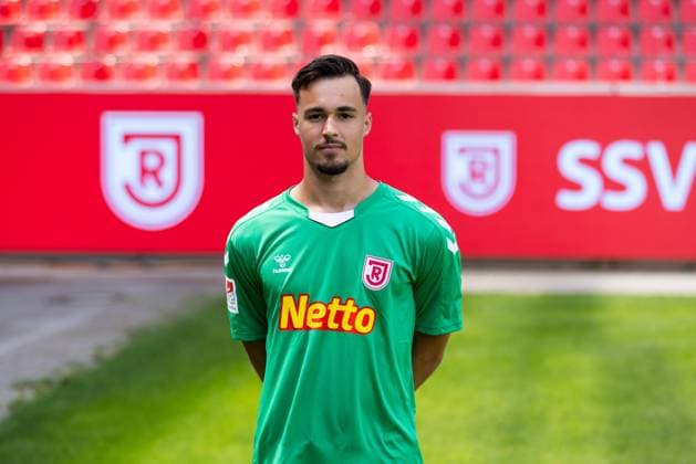 18 07 2024, Football, GER, Season 2024 2025, 2 Liga,Press appointment, SSV Jahn Regensburg Leon Cuk SSV Jahn Regensburg, 2 BL, Porträttermin 2024 2025 DFL REGULATIONS PROHIBIT ANY USE OF PHOTOGRAPHS AS IMAGE SEQUENCES AND OR QUASI VIDEO Regensburg Bayern Germany Jahnstadion Regensburg