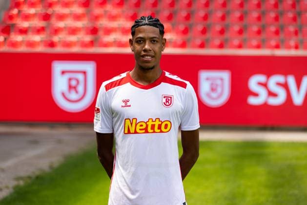 18 07 2024, Football, GER, Season 2024 2025, 2 Liga,Press appointment, SSV Jahn Regensburg Noah Ganaus SSV Jahn Regensburg, 2 BL, Porträttermin 2024 2025 DFL REGULATIONS PROHIBIT ANY USE OF PHOTOGRAPHS AS IMAGE SEQUENCES AND OR QUASI VIDEO Regensburg Bavaria Germany Jahnstadion Regensburg
