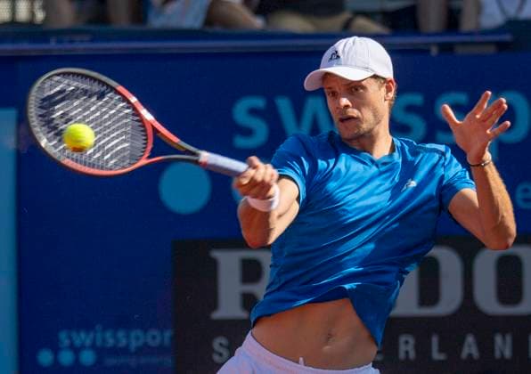 Sport Bilder des Tages July 18, 2024, Gstaad, Bern, Switzerland: Gstaad Switzerland, 07 18 2024: YANNICK HANFMANN of Germany during 8th finals of EFG Swiss Open Gstaad ATP, Tennis Herren 250, EFG Swiss Open Gstaad-ATP 250 took place at Roy Emerson Arena in Gstaad, which is located in the famous ski resort of Gstaad and which is located in the Bernese Oberland. FELIX AUGER-ALIASSIME won 7-6, 6-2. Gstaad Switzerland - ZUMAd206 20240718_zip_d206_039 Copyright: xEricxDubostx