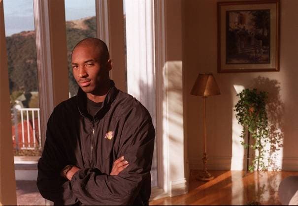 April 26, 1997, Florida, USA: LA Lakers rookie Kobe Bryant pictured in his new home in the Pacific Palisades, California. This is the home that Kobe purchased to live in with his parents after he moved from Philadelphia. Kobe, 17, had just graduated from Lower Merion High School in Philly and was drafted by the Charlotte Hornets and was then immediately traded to the Los Angeles Lakers. The photo was taken before Kobe left for practice on Oct, 31, 1996. NOTE: the photo was originally made for the Philadelphia Inquirer but was later picked up by the Press-Telegram where was working in Long Beach, CA. It was also circulated on Knight-Ridder tribune. USA  - ZUMAs70 19970426zans70001 Copyright: xDirkxShaddx - ZUMA9656 0096566084st Copyright: xDirkxShaddxviaxwww.imago-images.dex