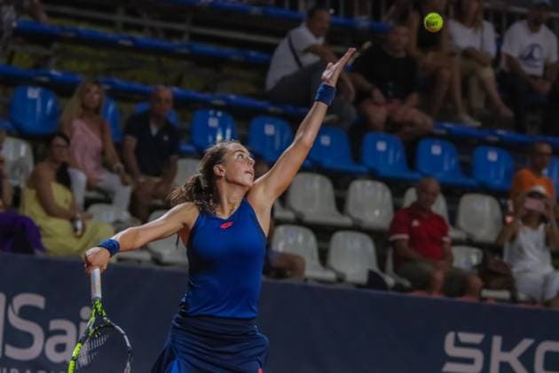 PLO 2024: Jaqueline Adina Cristian beats Lucia Bronzetti in Palermo Lucia Bronzetti during the Women s Tennis Association match against Jaqueline Adina Cristian (not pictured) at the Palermo Ladies Open 2024. Jaqueline Adina Cristian beats Lucia Bronzetti 6-3 6-2. Palermo Italy Copyright: AntonioxMelita