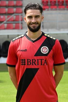 18 07 2024, xjhx, Fußball 3 Liga, SV Wehen Wiesbaden Fototermin Saison 2024 25, Porträttermin 2024 2025 emspor, v l Nikolas Agrafiotis DFL DFB REGULATIONS PROHIBIT ANY USE OF PHOTOGRAPHS as IMAGE SEQUENCES and or QUASI VIDEO Wiesbaden