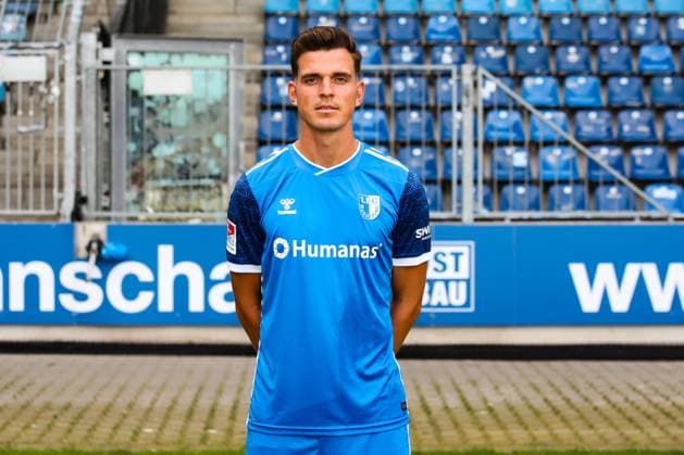 Tobias Müller, 1 FC Magdeburg 2 Football Bundesliga portrait appointment 2 BL 2024 2025 official photo appointment 1 FC Magdeburg in the Avnet Arena in Magdeburg portrait, portrait, single picture, Germany, football, men, GER, 18 07 2024 Christian Schroedter