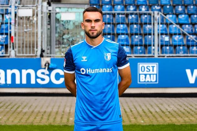 Emir Kuhinja, 1 FC Magdeburg 2 Football Bundesliga portrait appointment 2 BL 2024 2025 official photo appointment 1 FC Magdeburg in the Avnet Arena in Magdeburg portrait, portrait, single picture, Germany, football, men, GER, 18 07 2024 Christian Schroedter