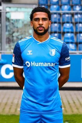 Xavier Amaechi, 1 FC Magdeburg 2 Soccer Bundesliga portrait appointment 2 BL 2024 2025 official photo appointment 1 FC Magdeburg in the Avnet Arena in Magdeburg portrait, portrait, single image, Germany, football, men, GER, 18 07 2024 Christian Schroedter