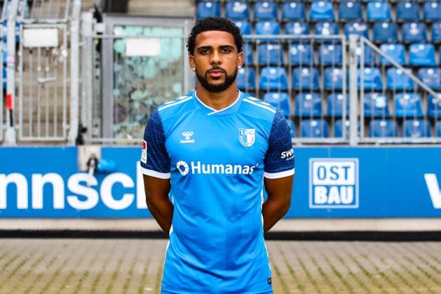 Xavier Amaechi, 1 FC Magdeburg 2 Soccer Bundesliga portrait appointment 2 BL 2024 2025 official photo appointment 1 FC Magdeburg in the Avnet Arena in Magdeburg portrait, portrait, single image, Germany, football, men, GER, 18 07 2024 Christian Schroedter