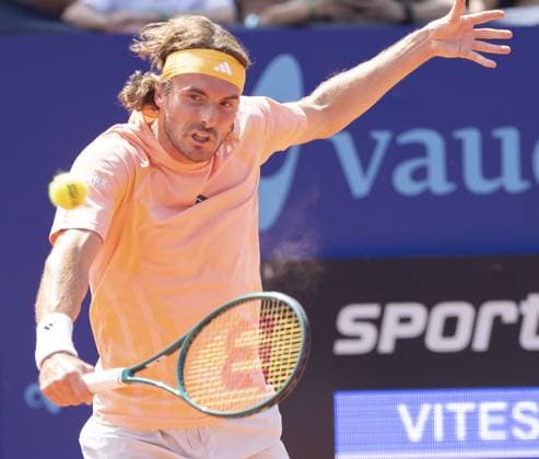 Gstaad: Gstaad Switzerland, 07 19 2024: Stefanos Tsitsipas (GRE) in action during EFG Swiss Open. during EFG Swiss Open Gstaad, International Tennis match in Gstaad, Switzerland, July 19 2024 International Tennis match - EFG Swiss Open Gstaad  - ZUMAp169 20240719_zsa_p169_341 Copyright: xPatrickxDancel IPAxSportx